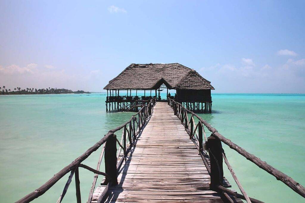 Zanzibar resorty i wypoczynek tylko w hotelu? Warto wyjść na wioskę.