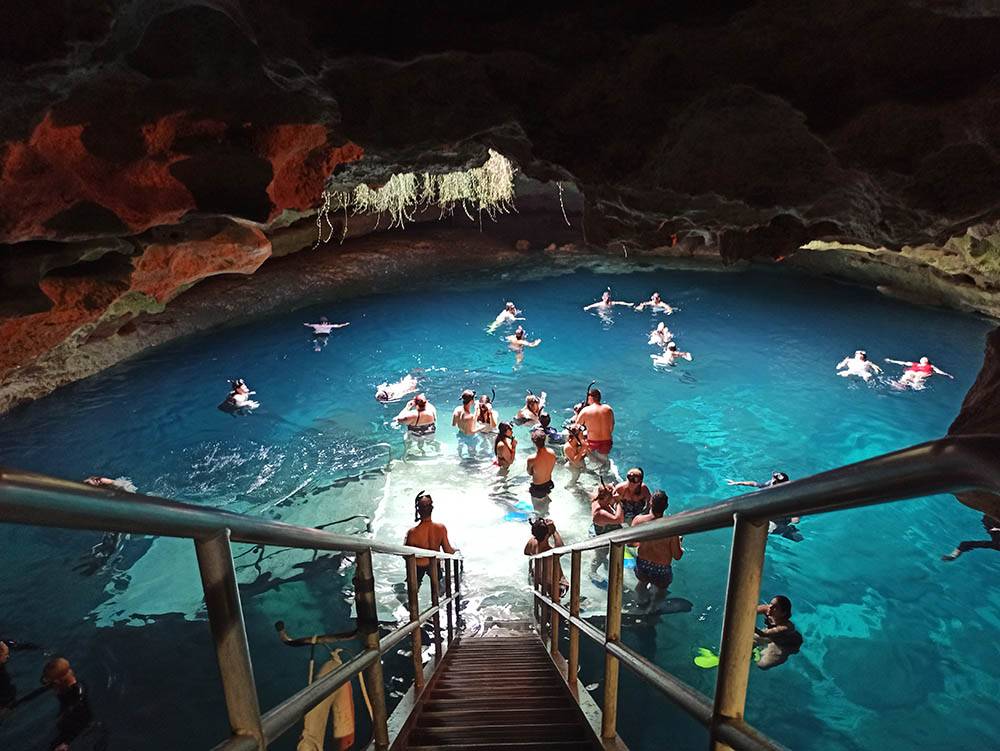 Floryda podziemne jezioro atrakcja dla turystów czyli Devil's Den