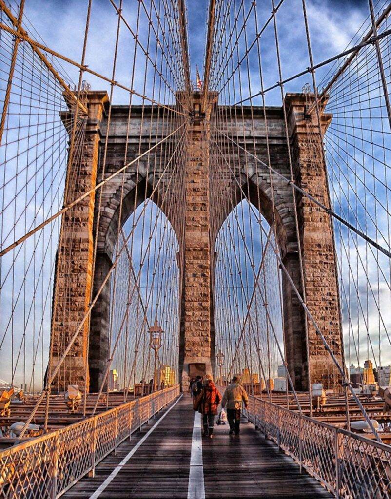 Brooklyn Bridge jako jedna z atrakcji Nowego Jorku