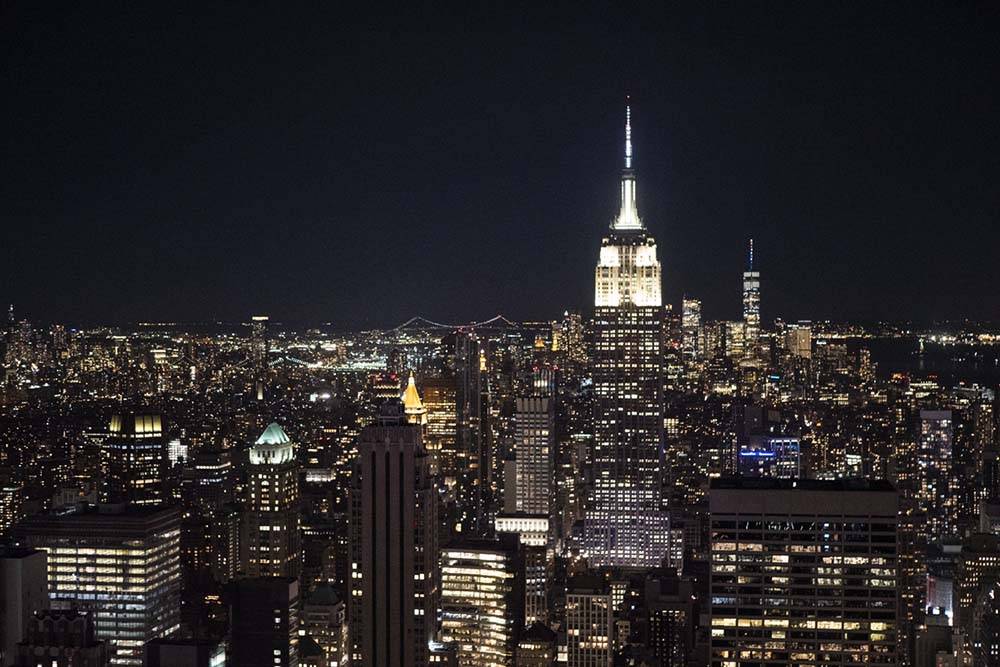 Widok Nowego Jorku w nocy z Top of the Rock