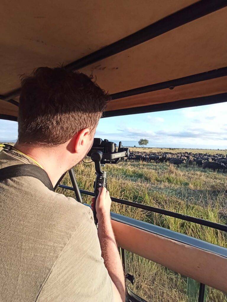 Safari w parku narodowym w Afryce jak przygotować się do wyjazdu