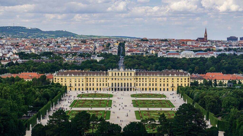 Wiedeń atrakcje turystyczne miasta - Pałac Schönbrunn