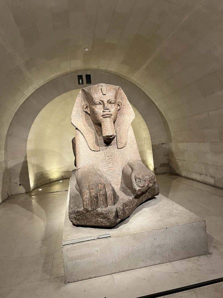 Muzeum Luwr, warto zobaczyć dział z Egiptem