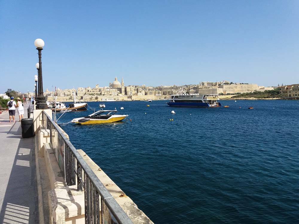 Malta Sliema i widok na stolicę Malty