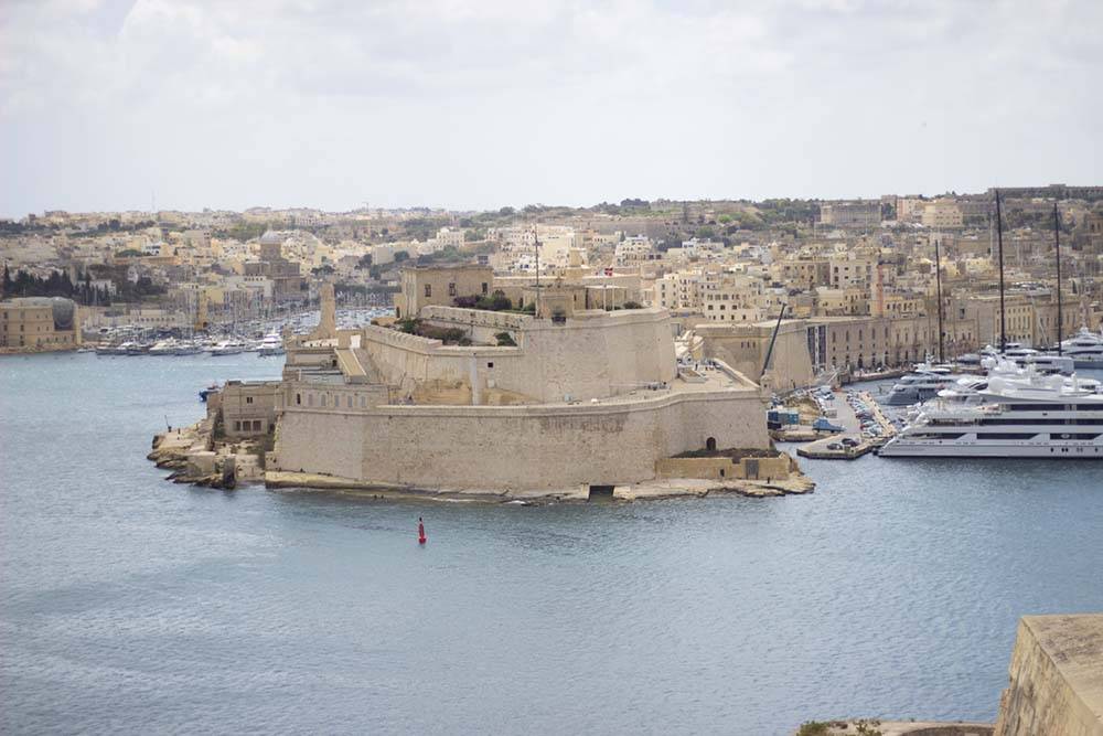 Malta Valletta to stolica wyspy i piękne miejsce na zatrzymanie się i jako baza wypadowa