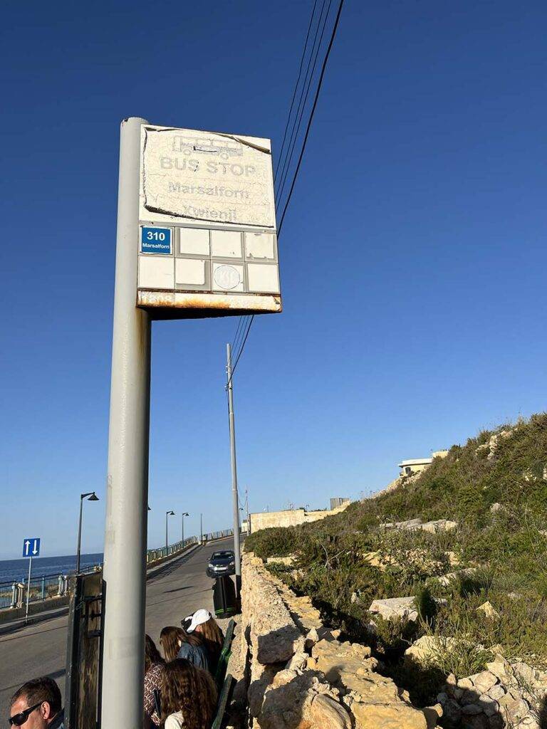 Przystanki autobusowe na Malcie wyspa Gozo