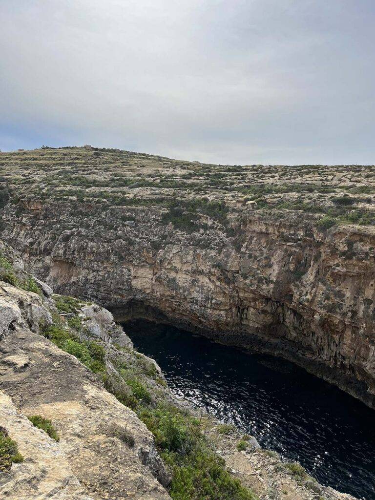 Wąwóz na Malcie wyspa Gozo