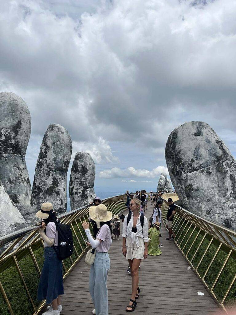 Złoty Most Wietnam Podróże na własną rękę