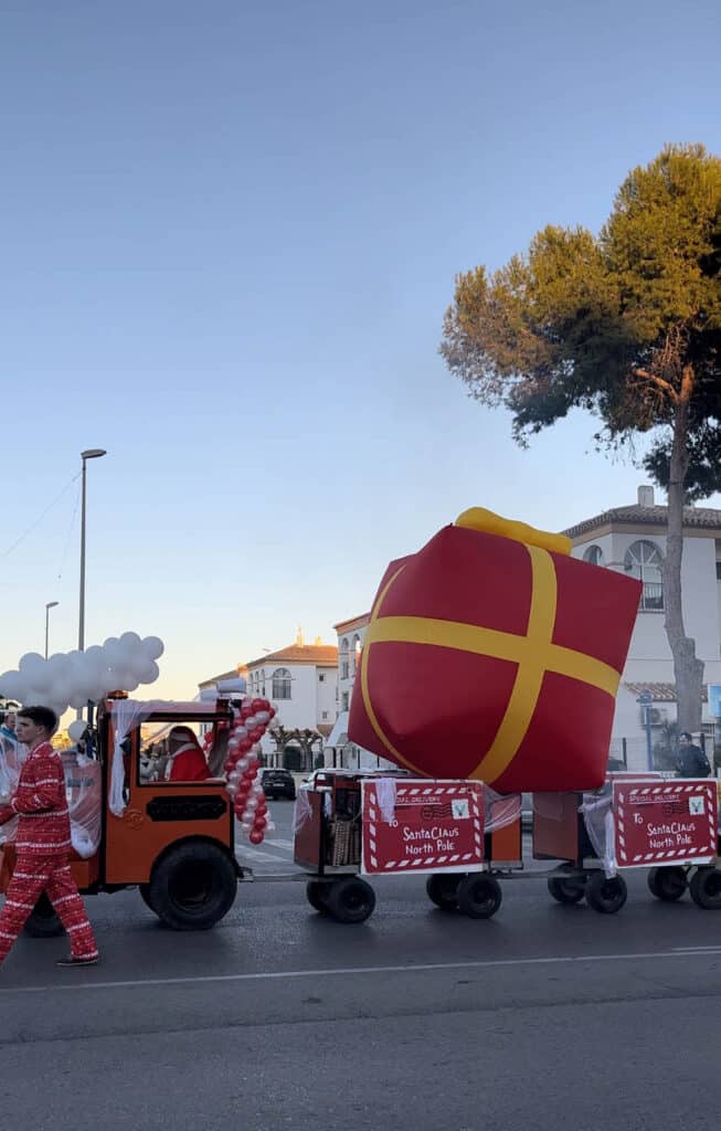 Świąteczna parada w La Zenia Hiszpania
